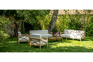 Picnic elegante en el jardín : vajilla, mantelería y cestas en alquiler para un ambiente primaveral