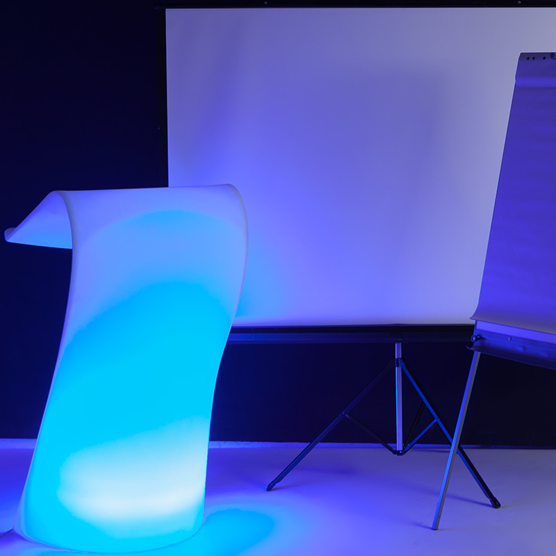 Alquiler de muebles y accesorios conferencia