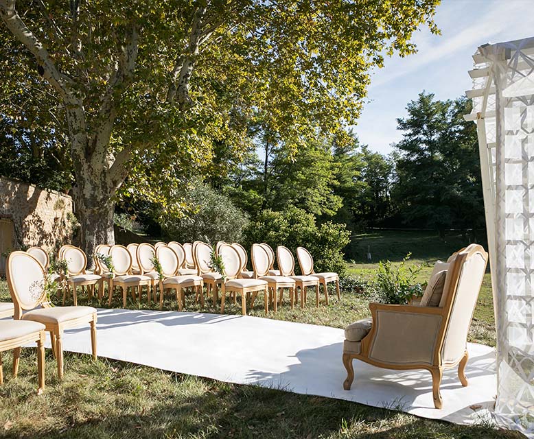 Una ceremonia en el campo