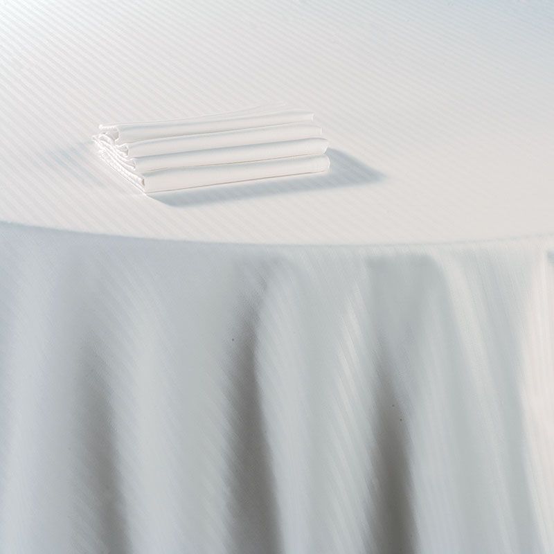 Mantel algodón blanco 210 x 210 cm.