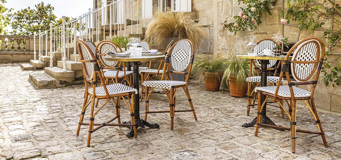 Los muebles de exterior de las terrazas parisinas