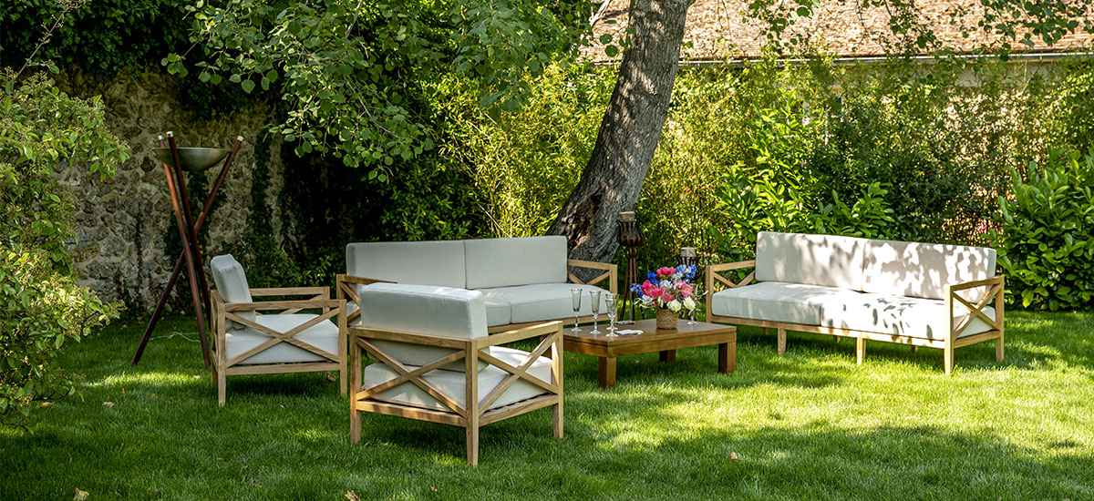 Picnic elegante en el jardín : vajilla, mantelería y cestas en alquiler para un ambiente primaveral