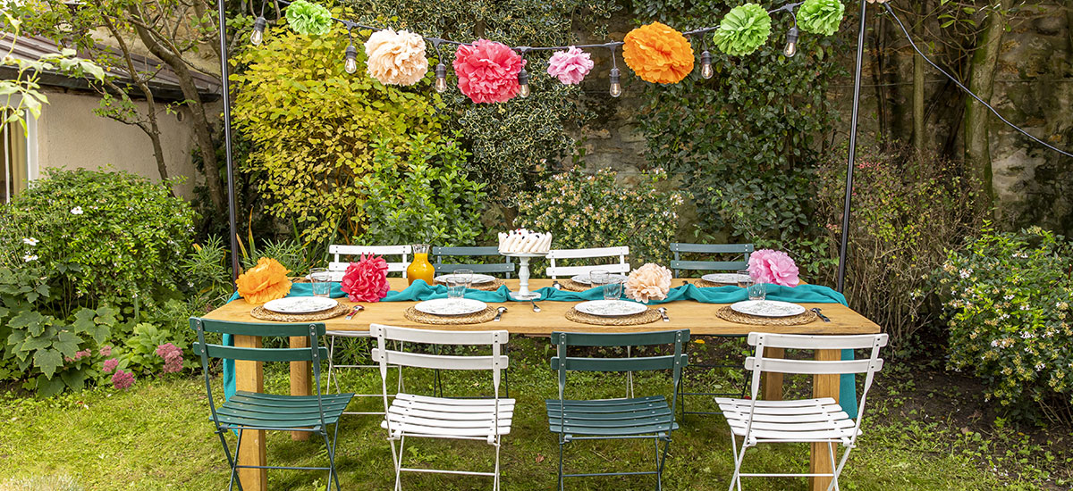 Primera Comuni&oacute;n o Bautizo: crea una mesa elegante con vajilla de alquiler